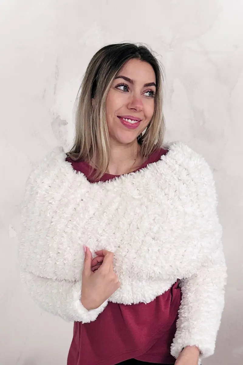 Crochet Kit - Faux Fur Sweater Scarf 1