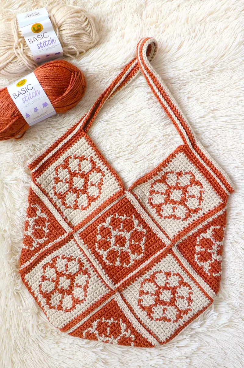 Crochet Kit - Field Of Flowers Bag 1