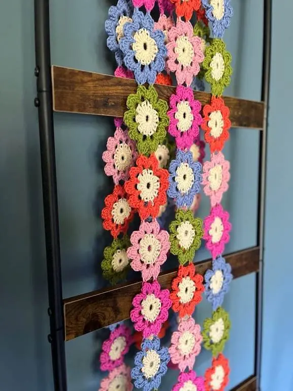 Crochet Kit - Flower Power Scarf 2