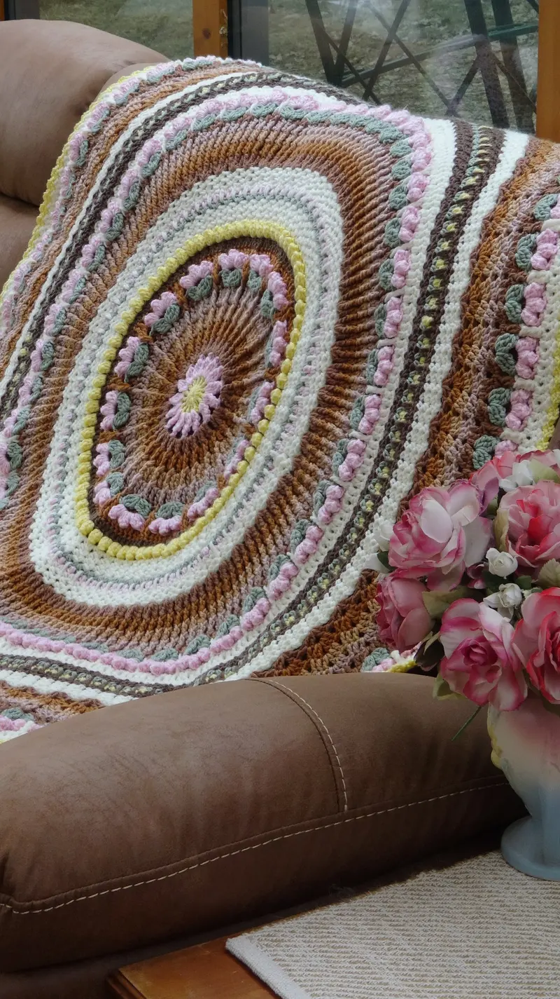Crochet Kit - Flowers In The Sand Throw 1