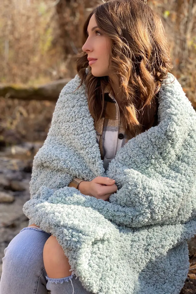 Crochet Kit - Forever Winter Throw 1