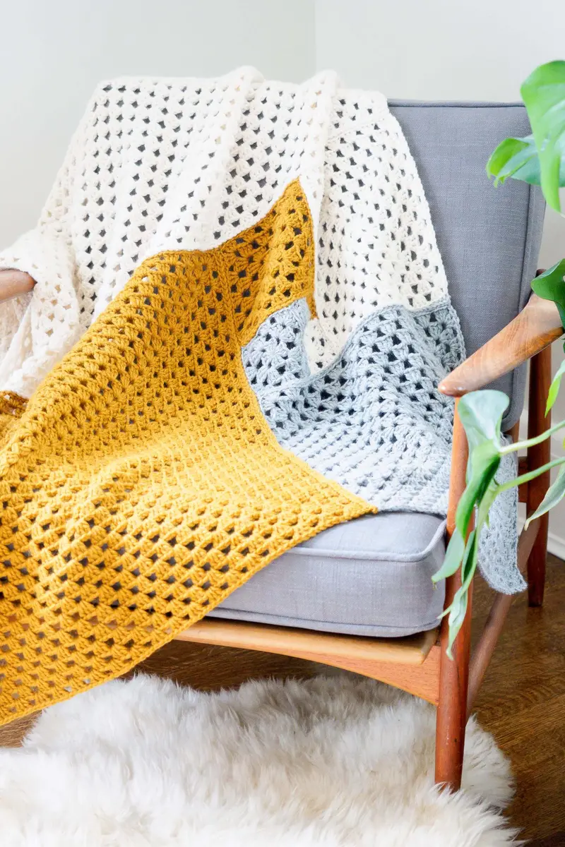 Crochet Kit - Golden Granny Blanket 1