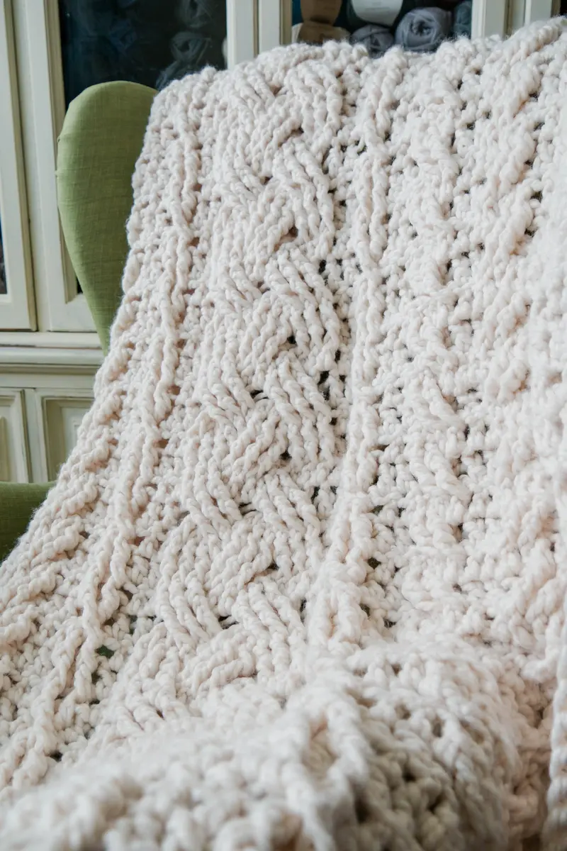 Crochet Kit - Heirloom Crochet Cabled Throw 1