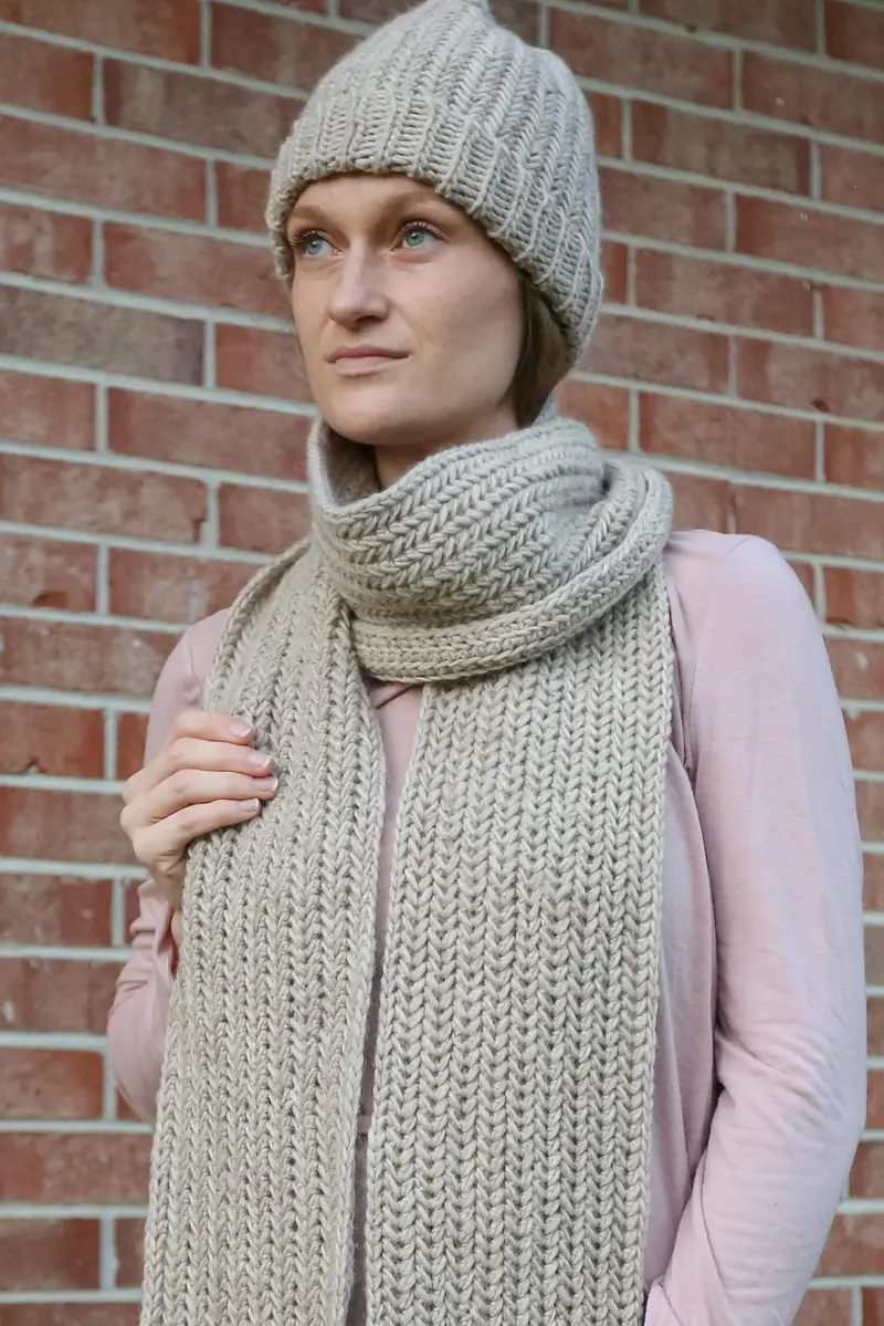 Crochet Kit - Herringbone Hat & Scarf 1