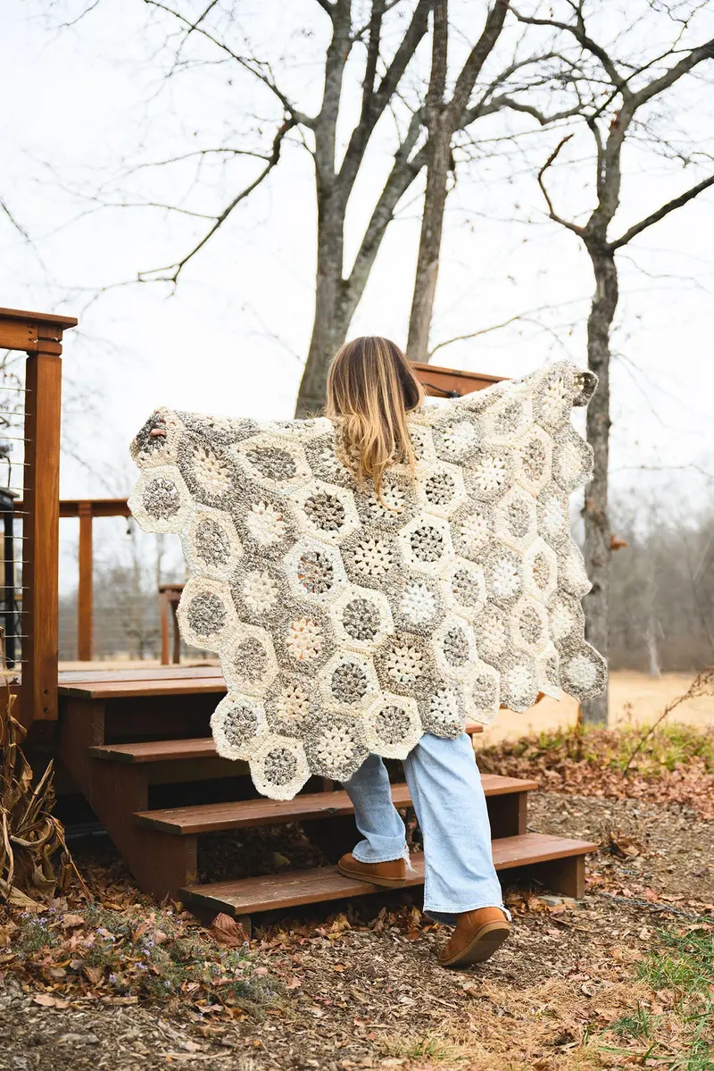 Crochet Kit - Hexagons Afghan 1