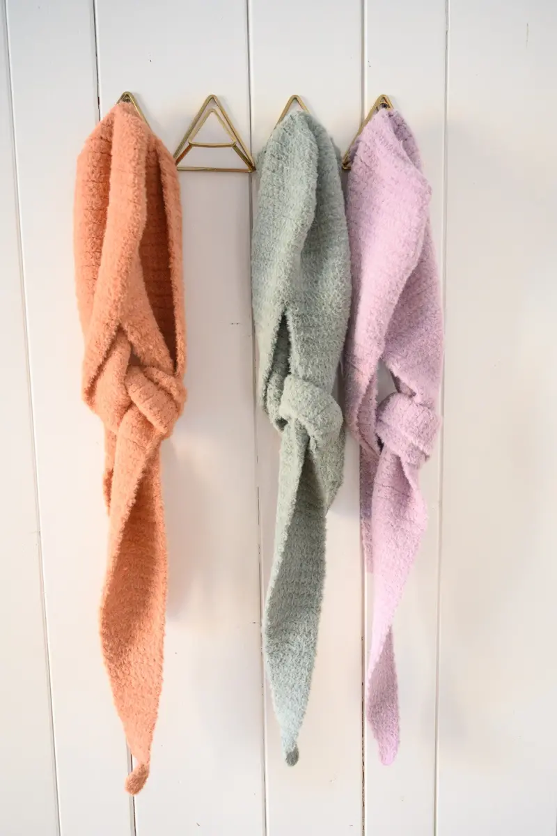 Crochet Kit - Hooded Scarf 2