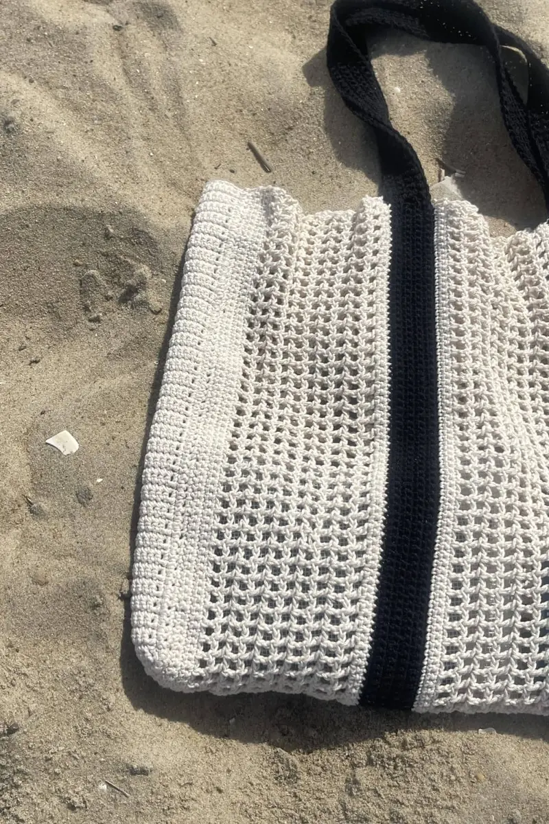 Crochet Kit - Infinity Beach Tote 2