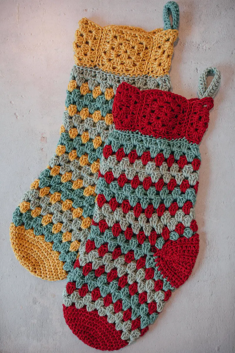 Crochet Kit - Joyful Stockings 1