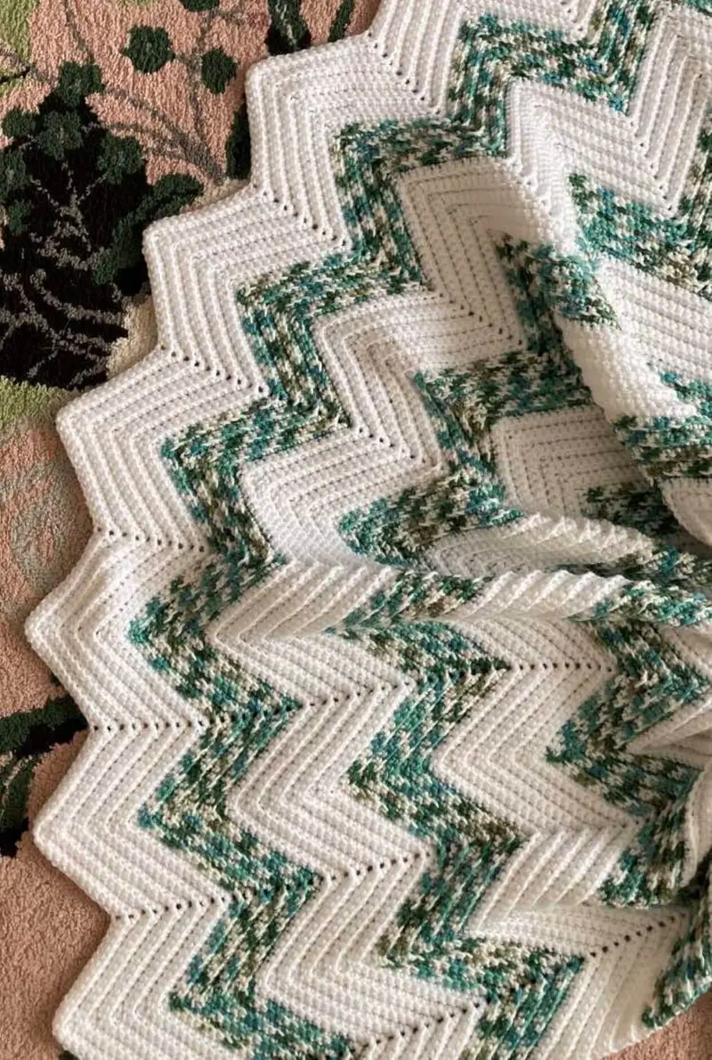 Crochet Kit -  Julia Throw Blanket 1