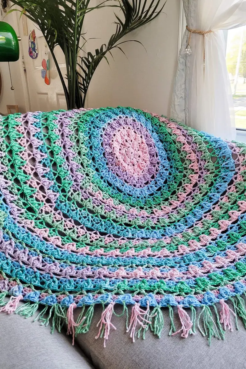 Crochet Kit - Juniper Circle Blanket 1