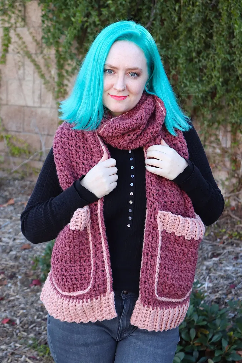 Crochet Kit - Lila Pocket Scarf 1
