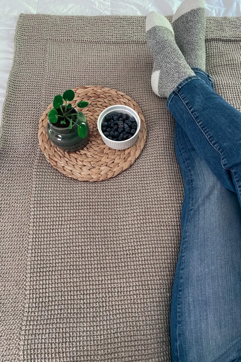 Crochet Kit - Lisse Throw Blanket 1