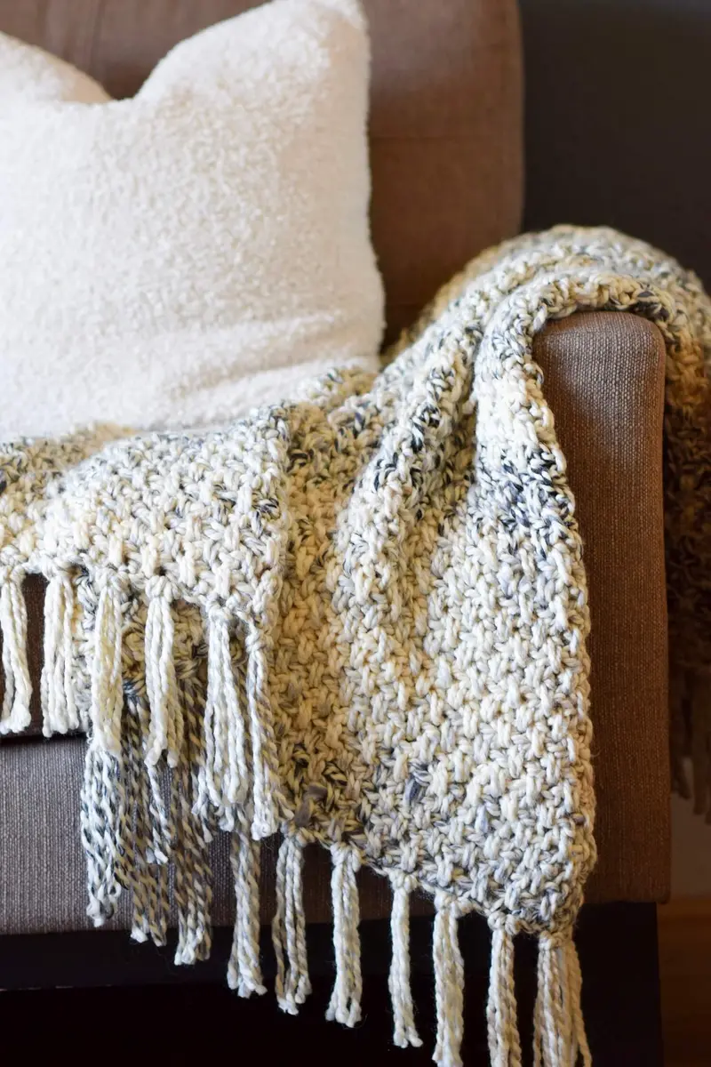 Crochet Kit - Lodge Woven Throw 1
