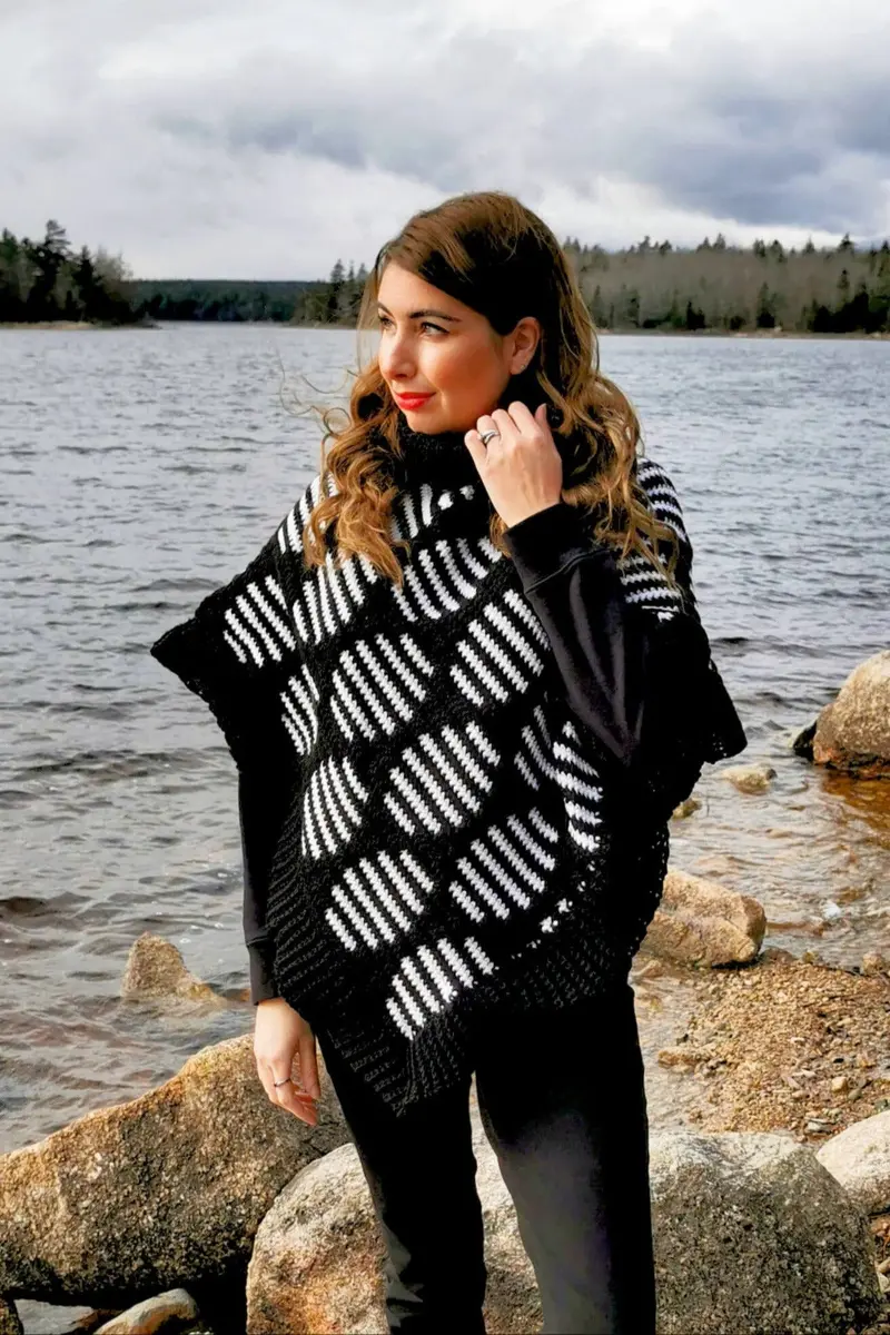 Crochet Kit - Londonberry Poncho 1