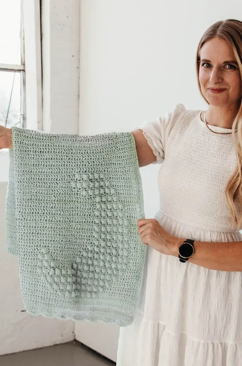 Crochet Kit - Lullaby Luna Blanket 2
