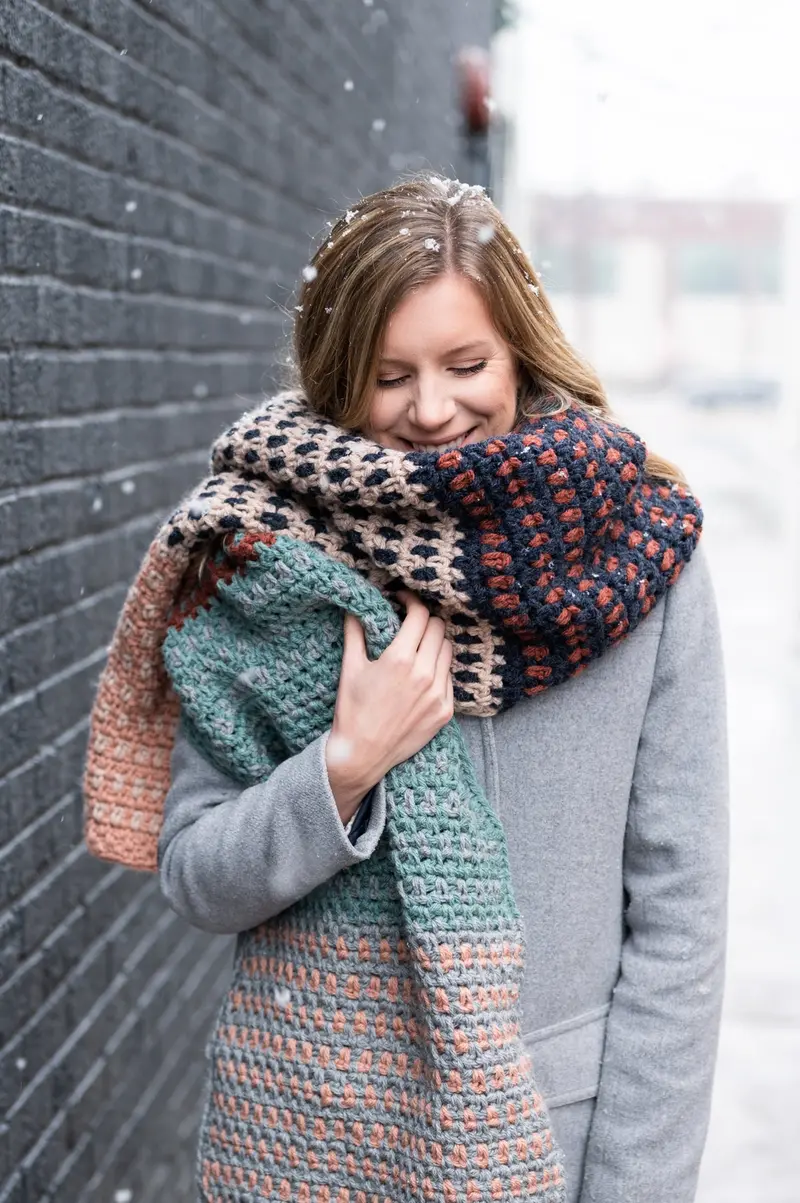 Crochet Kit - Make A Statement Scarf 1