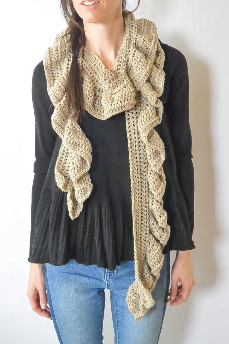 Crochet Kit - Merino Ruffle Scarf 1