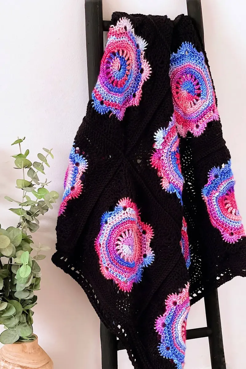 Crochet Kit - Midnight Garden Throw 1