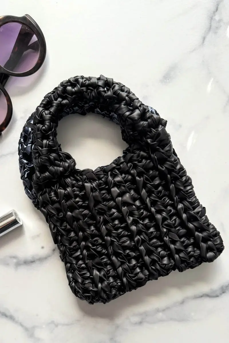 Crochet Kit - Mini Crochet Note Purse 1