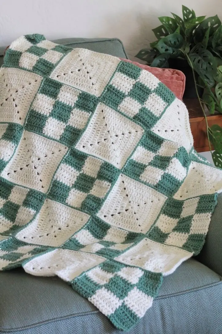 Crochet Kit - Nine Patch Blanket 1