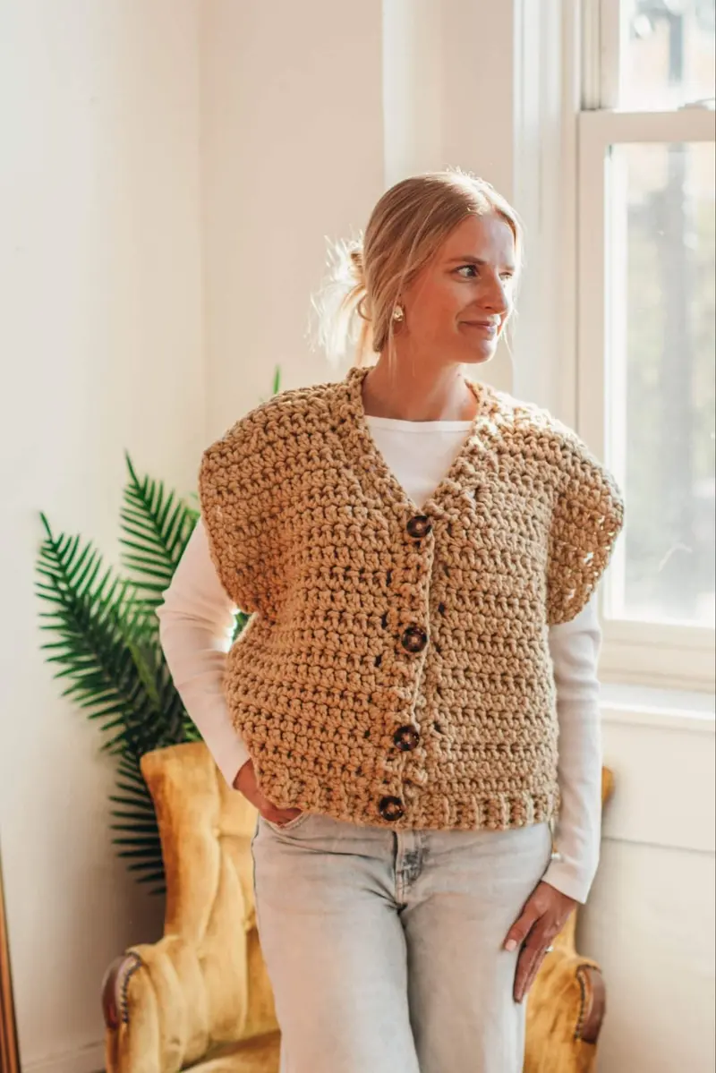 Crochet Kit - Oversized Canvas Vest 1