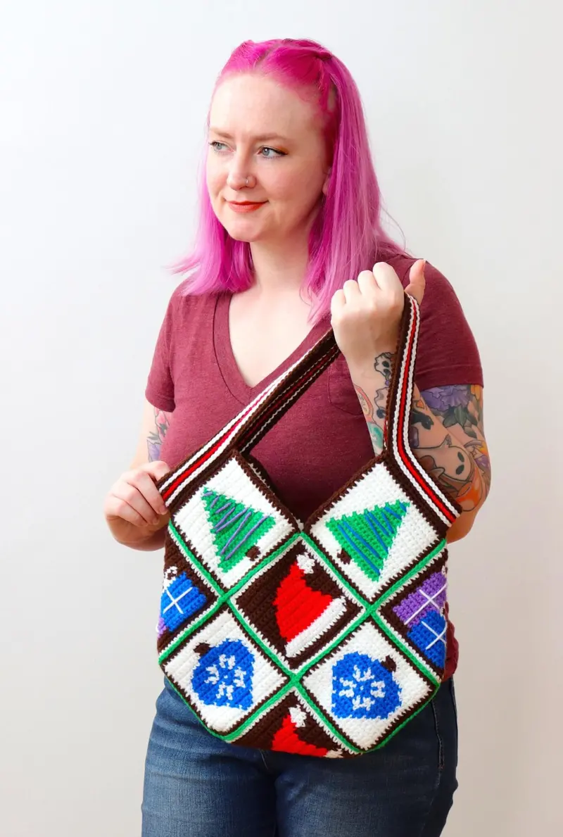 Crochet Kit - Patchwork Christmas Bag 2