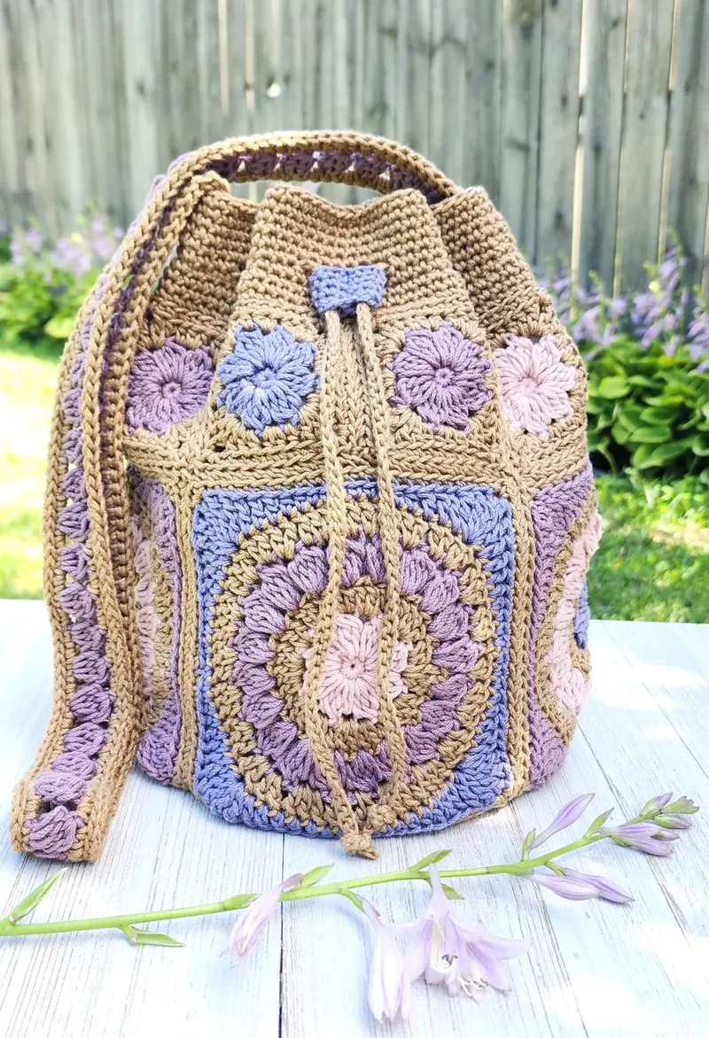 Crochet Kit - Petals Bucket Bag 1