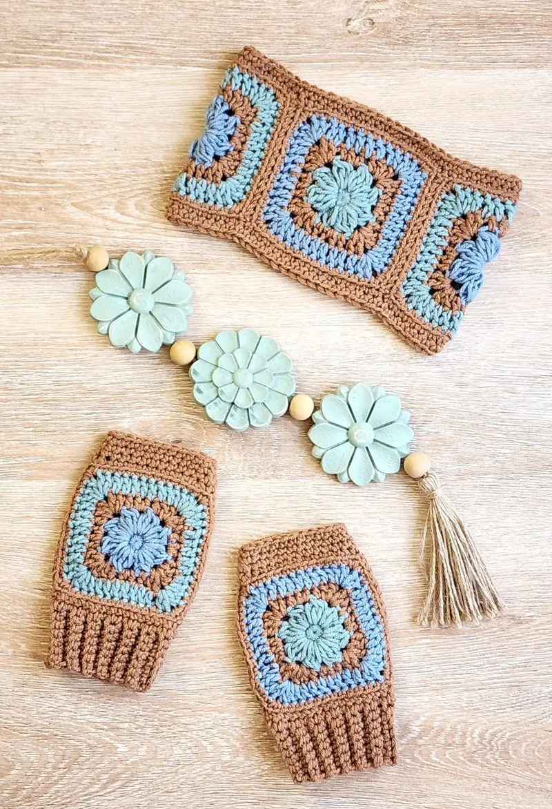 Crochet Kit - Petals Headband And Mitts 1