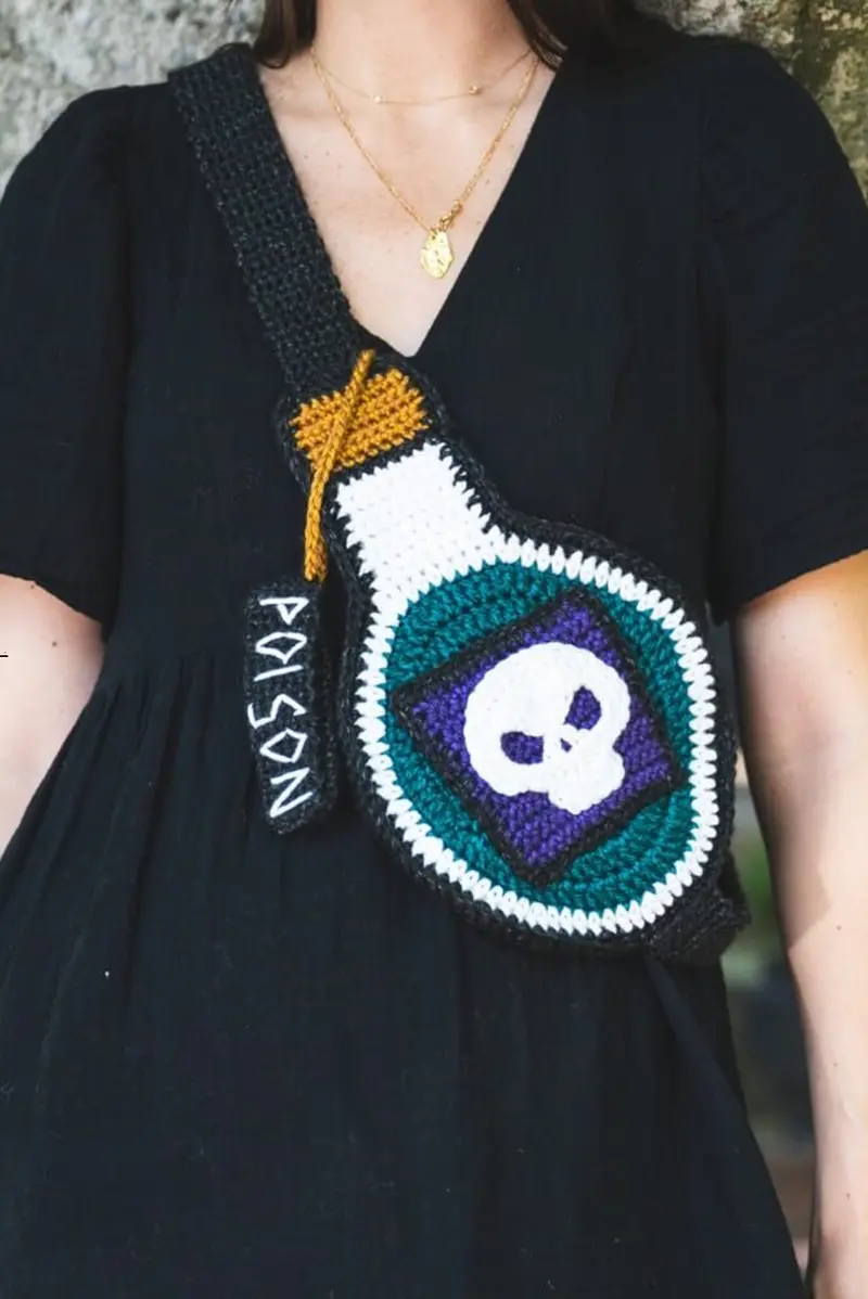 Crochet Kit - Potion Pouch Crossbody Bag 1