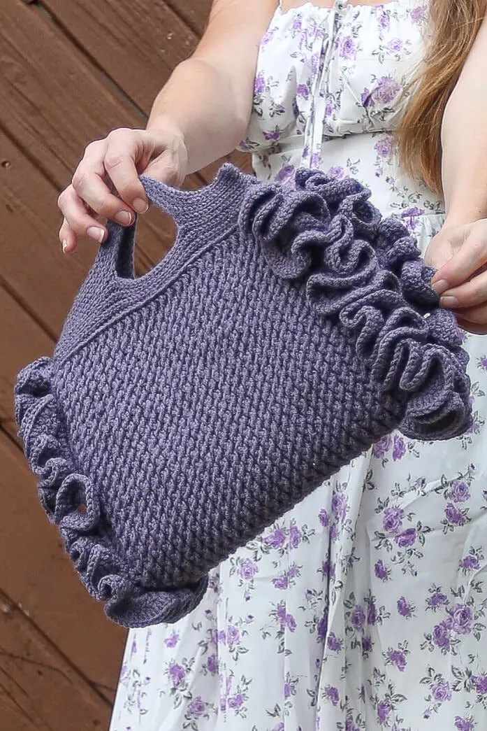 Crochet Kit - Romantic Ruffle Bag 1