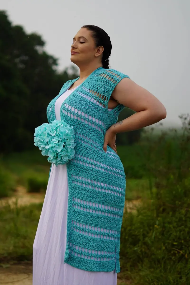 Crochet Kit - Rosebud Dreamer Cardi 1