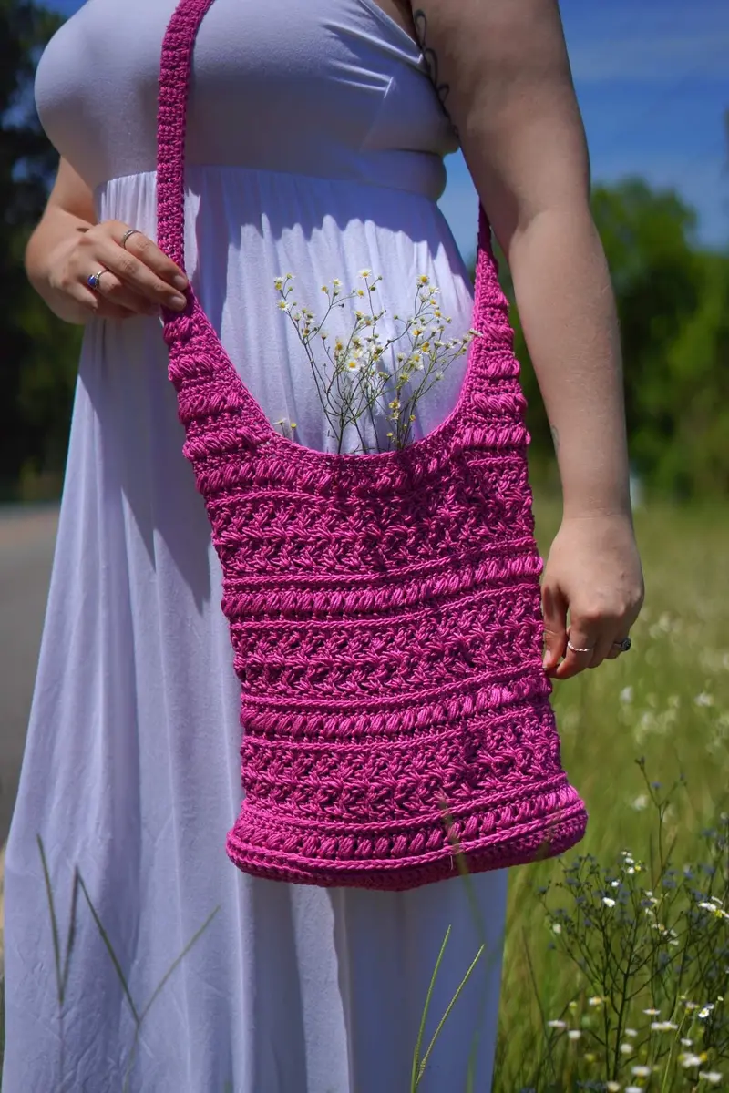 Crochet Kit - Rosebud Tote Bag 1