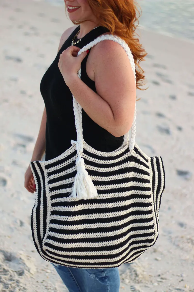 Crochet Kit - Sandpiper Tote 1