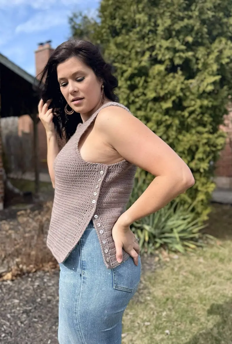 Crochet Kit -Sassy Split Tank 1