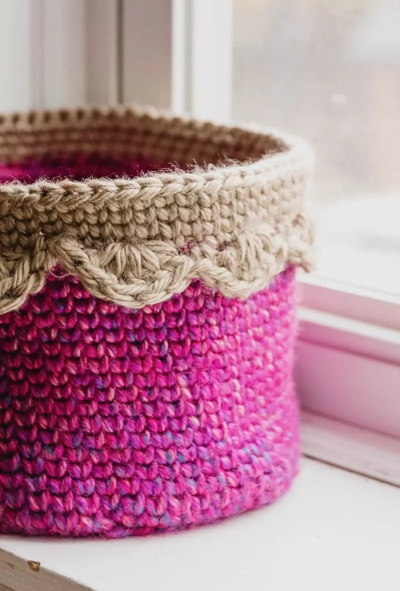 Crochet Kit - Scallop Basket 1