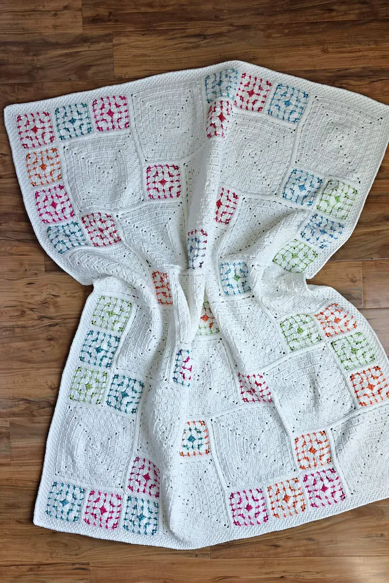 Crochet Kit - Scattered Pixels Blanket 1