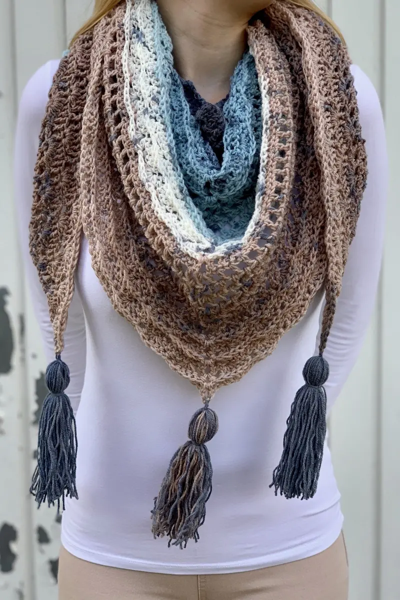 Crochet Kit - Shell Wave Shawl 1