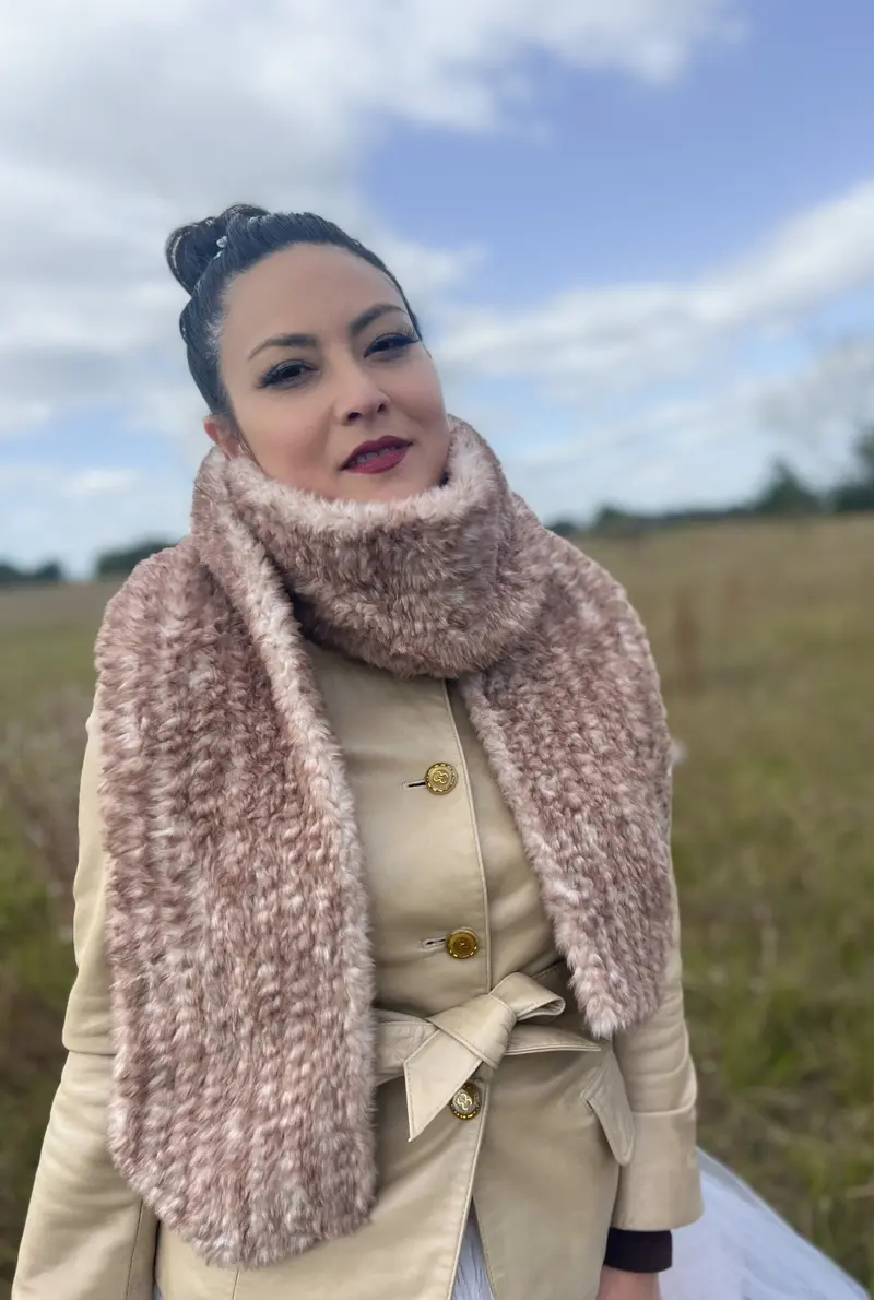 Crochet Kit - Sparkler Of The Season Stole 2
