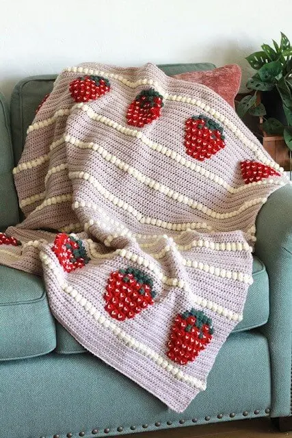 Crochet Kit - Strawberries And Cream Blanket 1