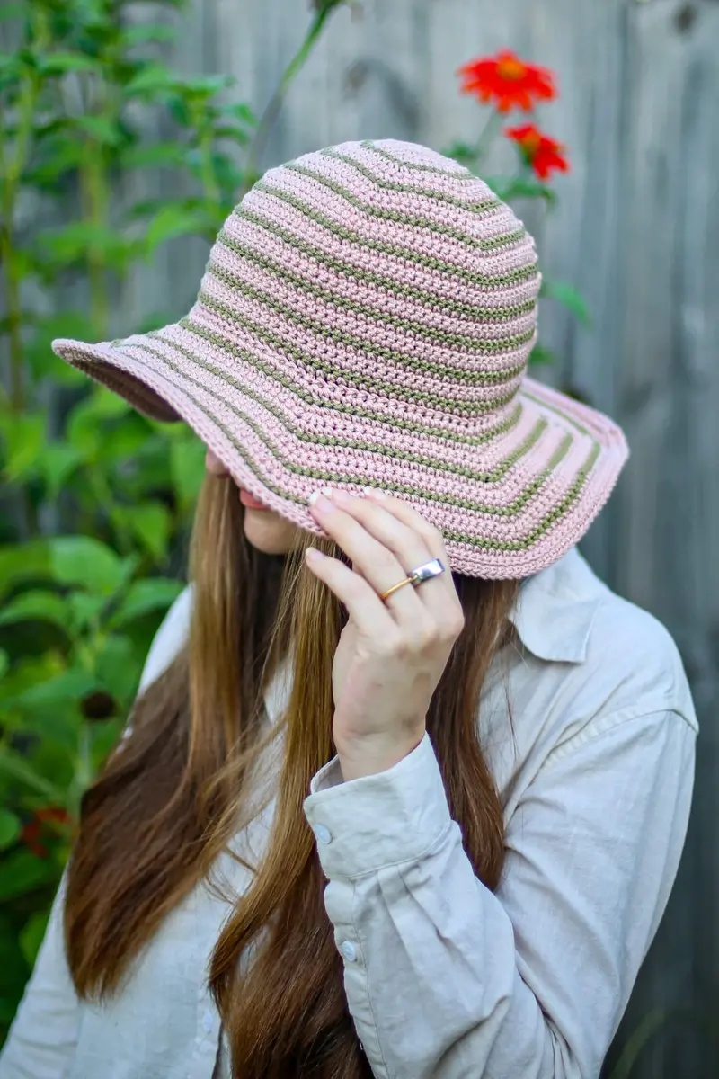 Crochet Kit - Striped Floppy Sun Hat 2