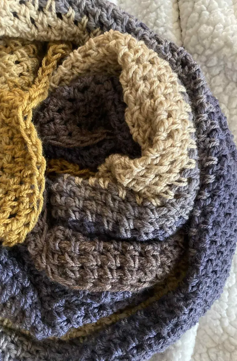 Crochet Kit - Sugar Shack Infinity Cowl 2