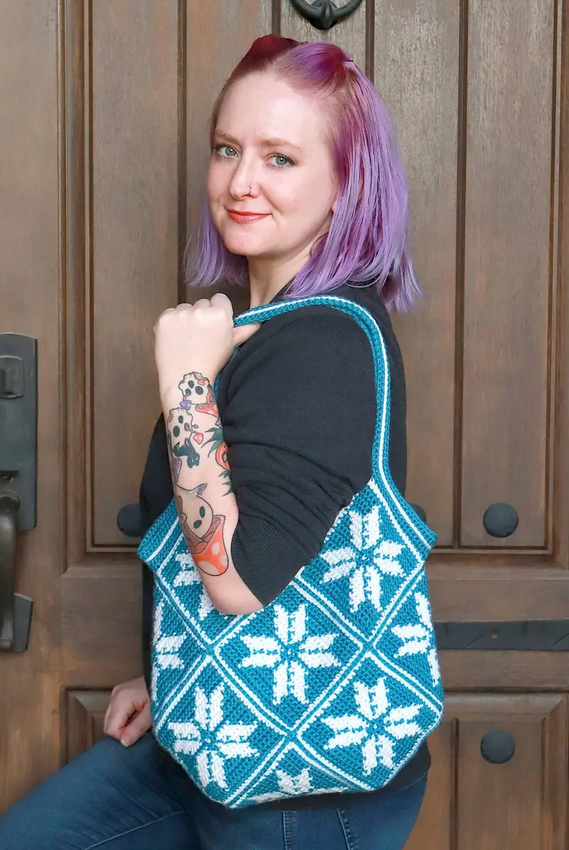 Crochet Kit - Susie Snowflake Bag 2