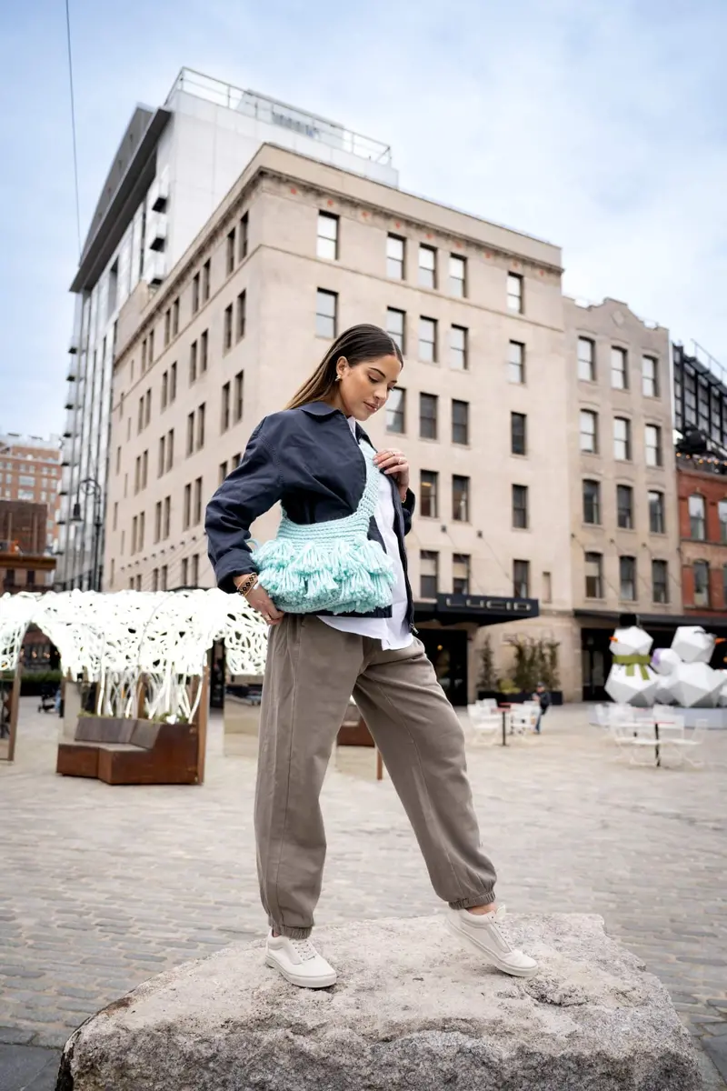 Crochet Kit - Tasseled Tote 1