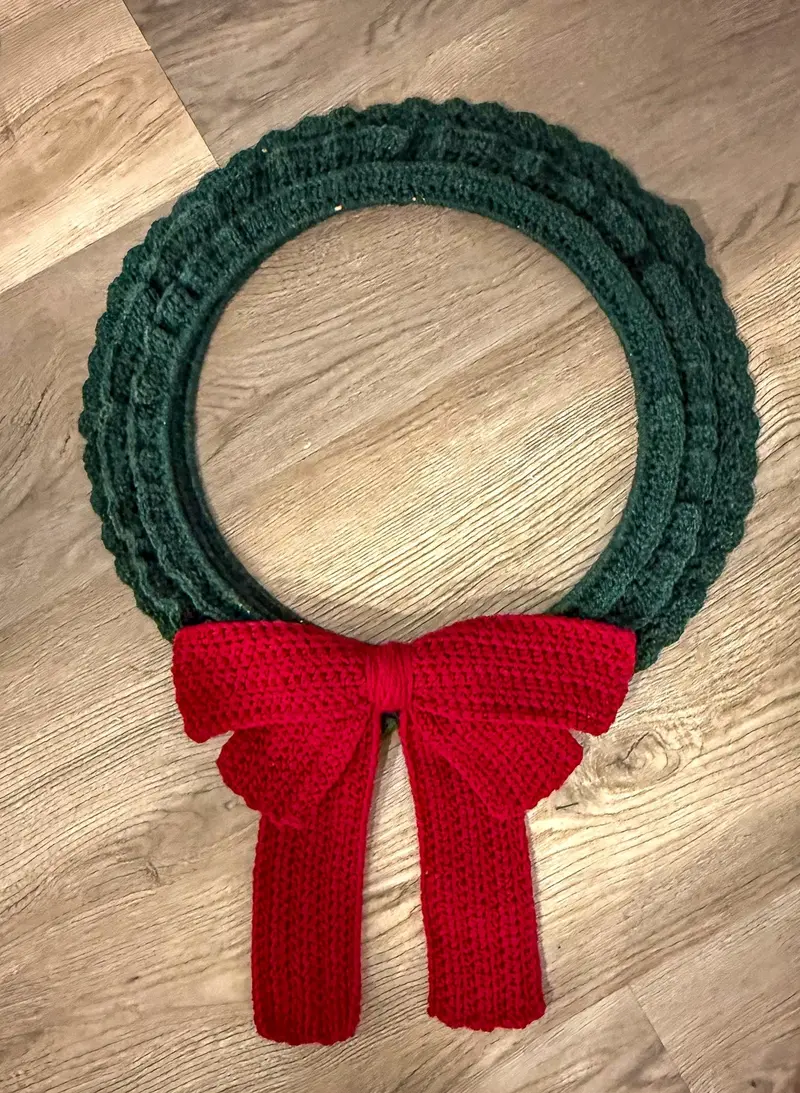 Crochet Kit - The Evergreen Joy Wreath 2