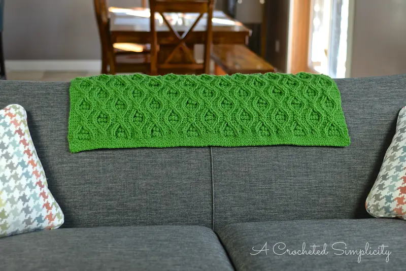 Crochet Kit - The Hourglass Cabled Afghan 1