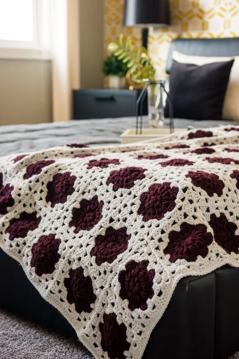 Crochet Kit - The Ruby Blanket 1