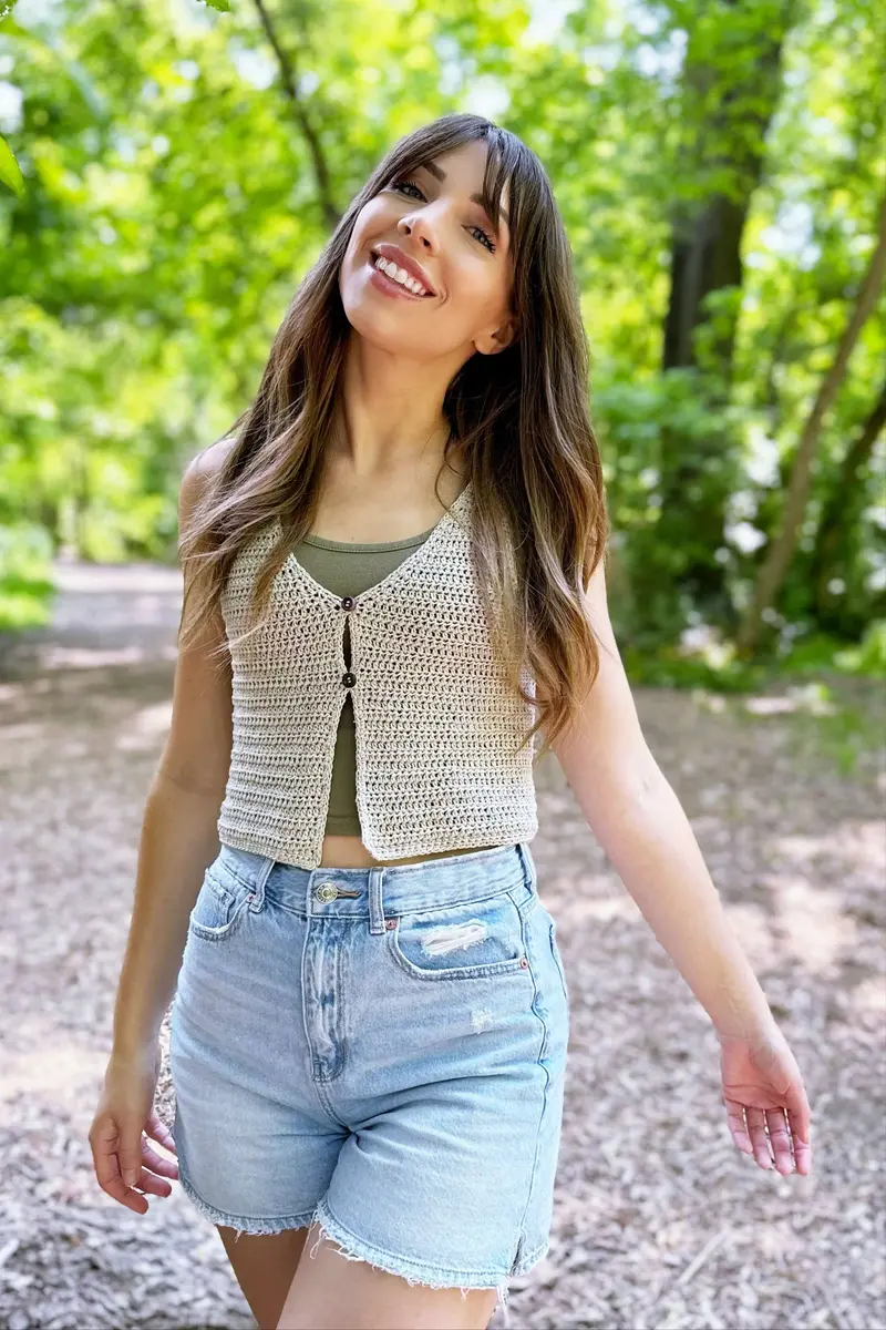 Crochet Kit - The Sunnyside Vest 1