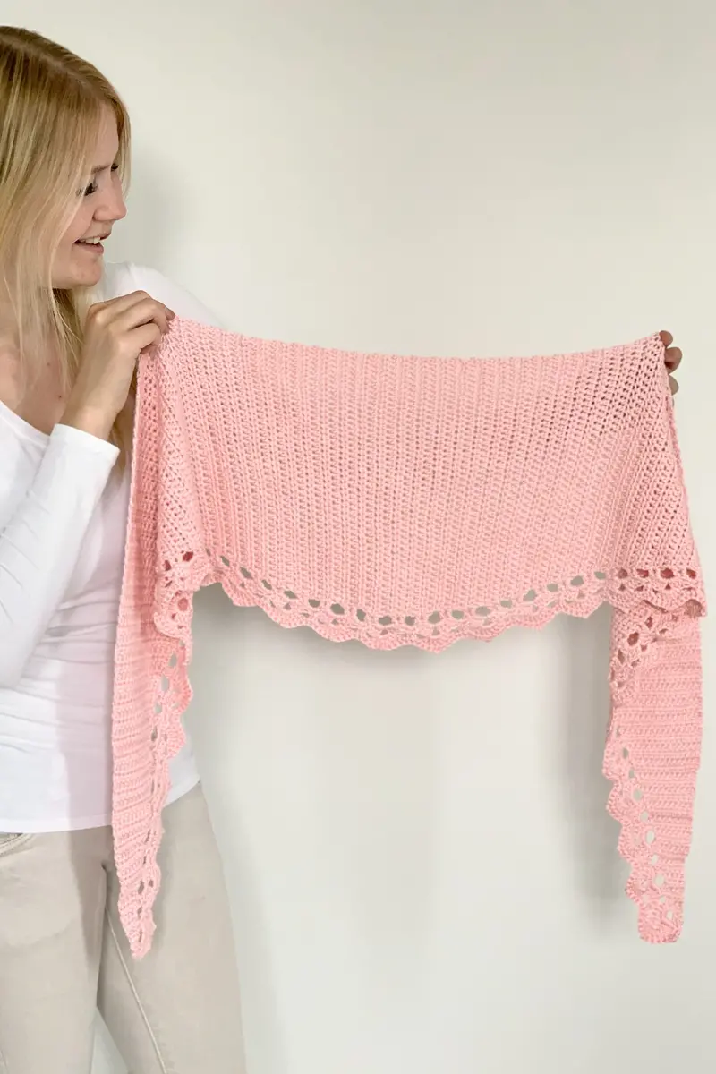 Crochet Kit - To The Point Shawl 1