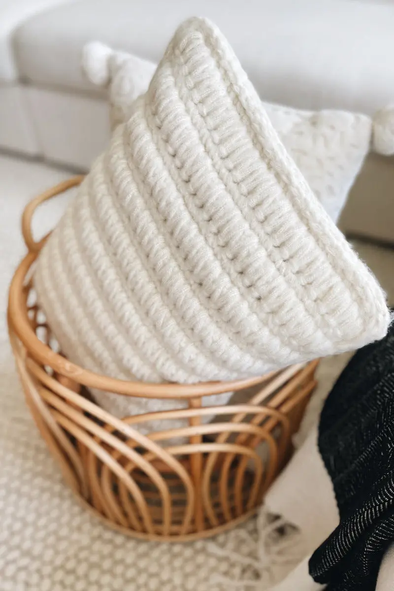 Crochet Kit - Trikote Pillow 1