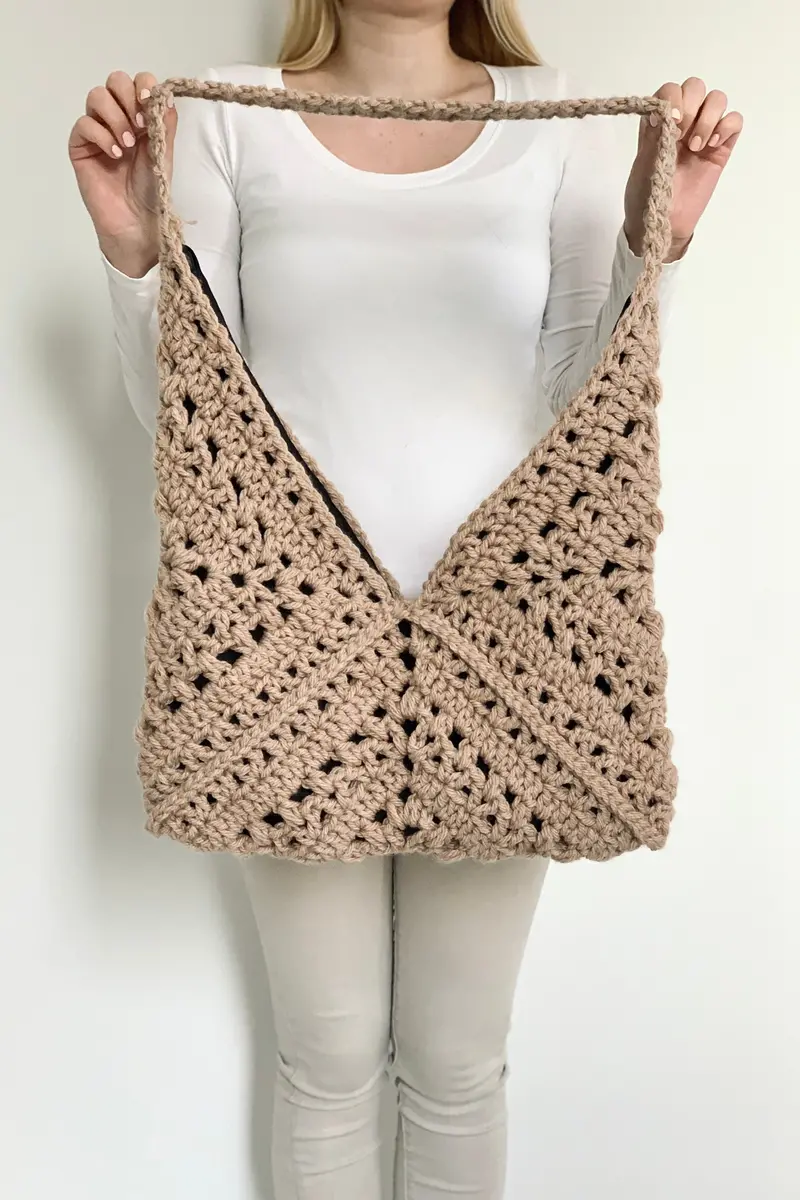 Crochet Kit - Tulip Square Bag 1
